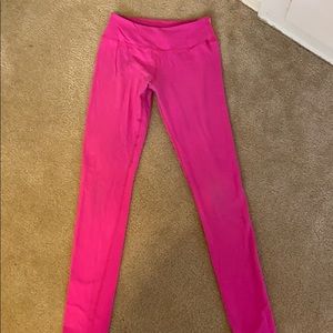 Bright pink beyond yoga leggings